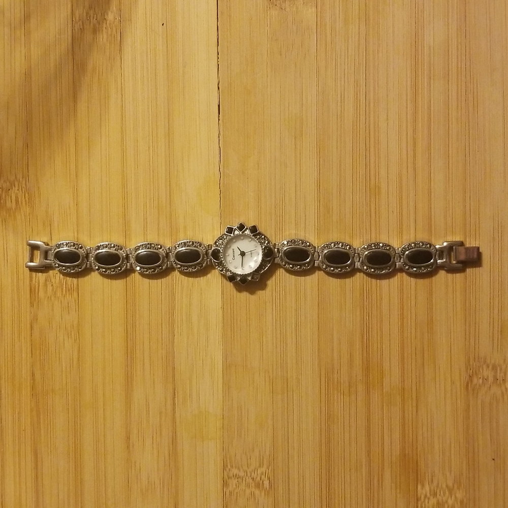 Cassant Quartz Watch
